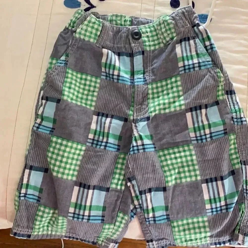 Crazy 8 plaid shorts. Size 8